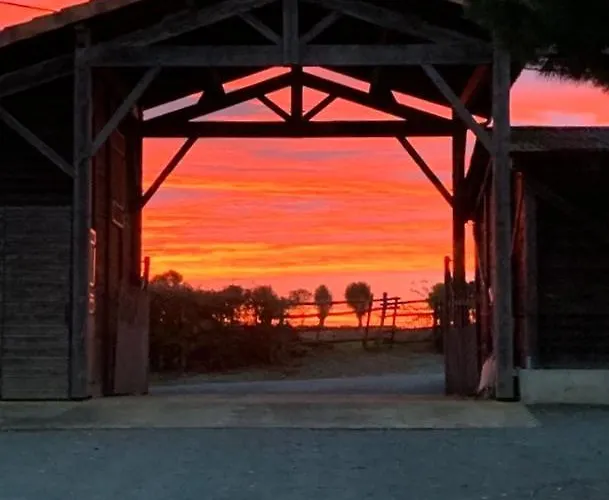 Ferienhaus Le Rocher Classe Trois Etoiles, N1 Verruyes